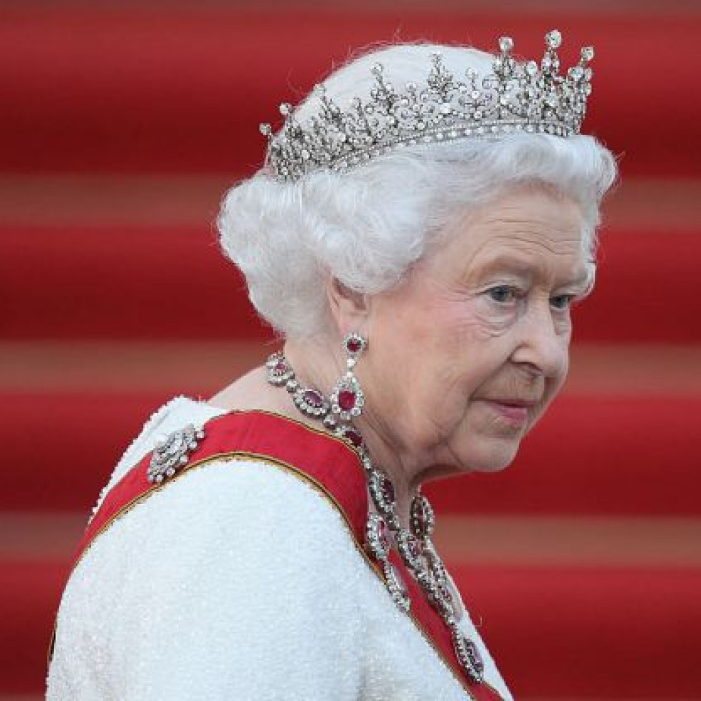 Velika Britanija u strahu - Kraljica Elizabeta teško bolesna?