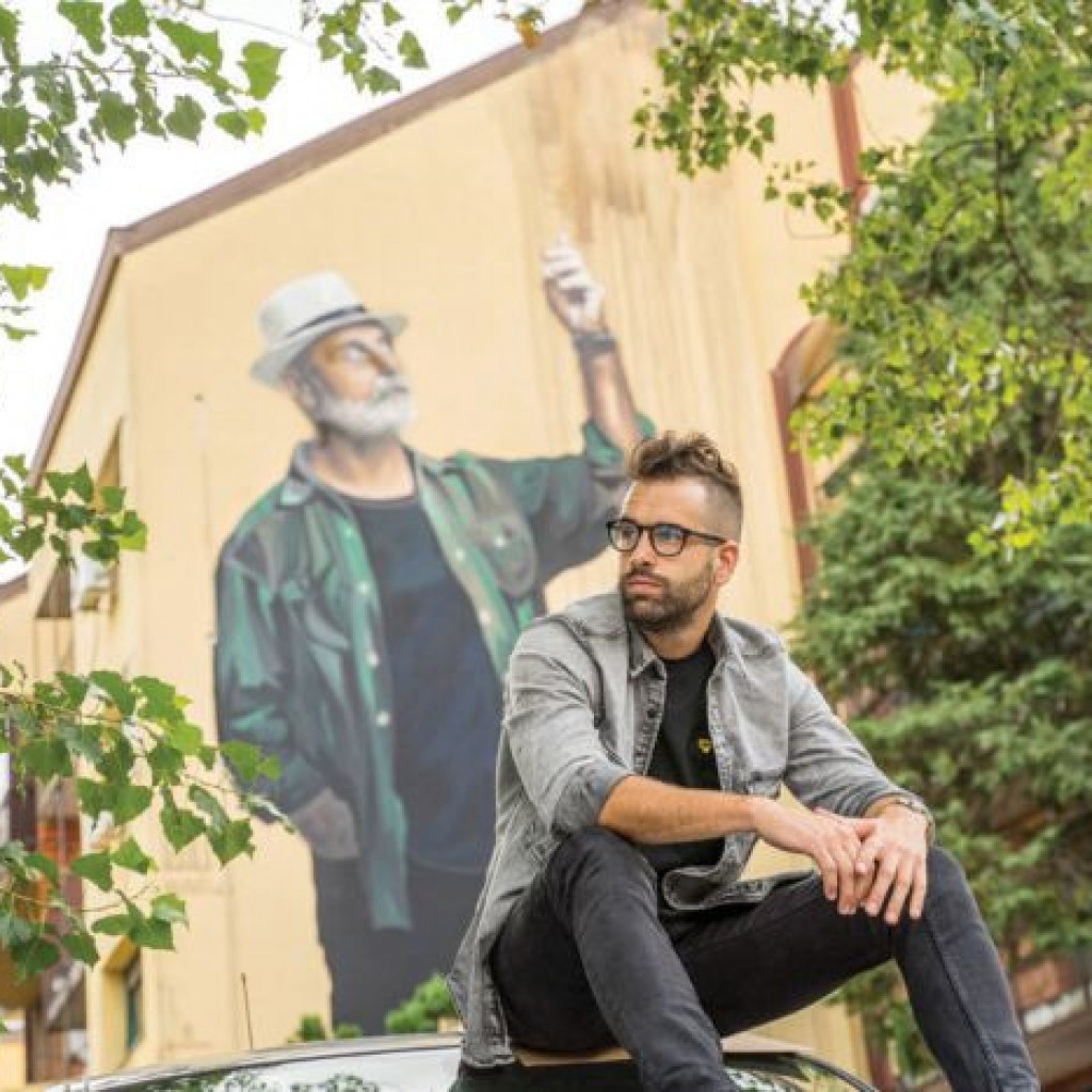 Andrej Josifovski krenuo je težim putem: Džinovskim muralima podiže svest Beograđana!