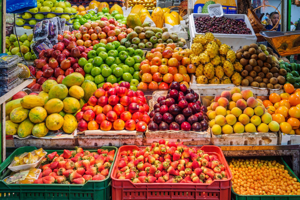 Ugledni doktor otkriva: Voće koje Srbi jedu svaki dan razara nam stomak