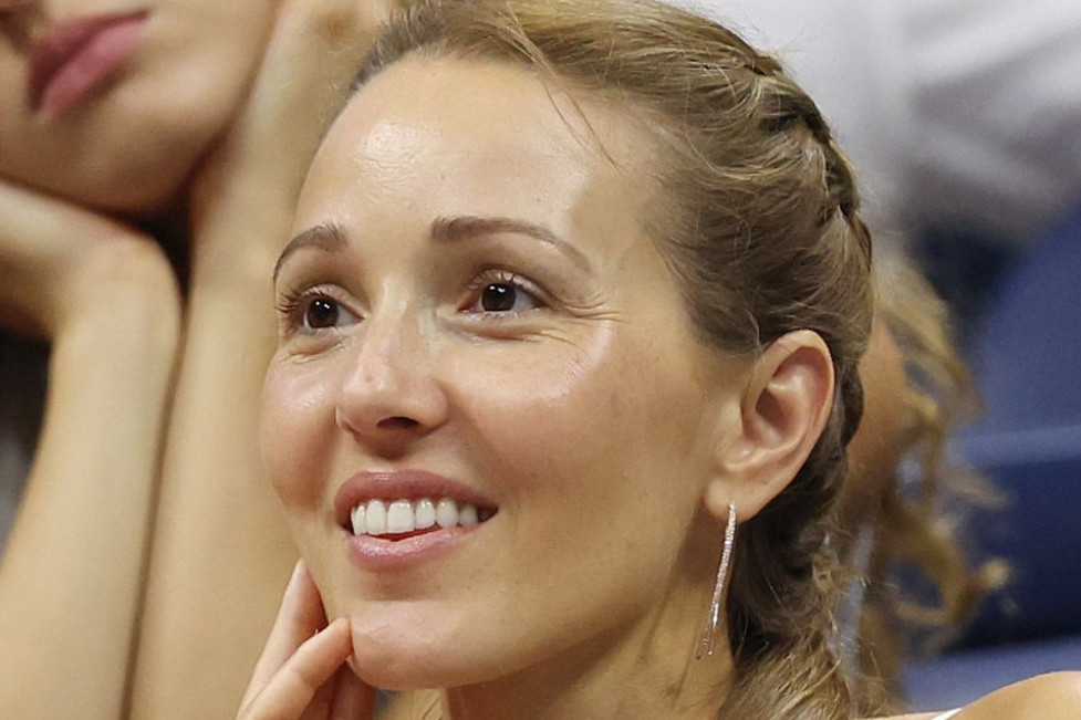 Priroda je njeno drugo ime: Ovako je Jelena Đoković izgledala na prvom Novakovom finalu (foto)