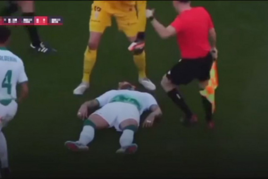 Uznemirujući snimak: Gudelj se srušio usred utakmice (video)
